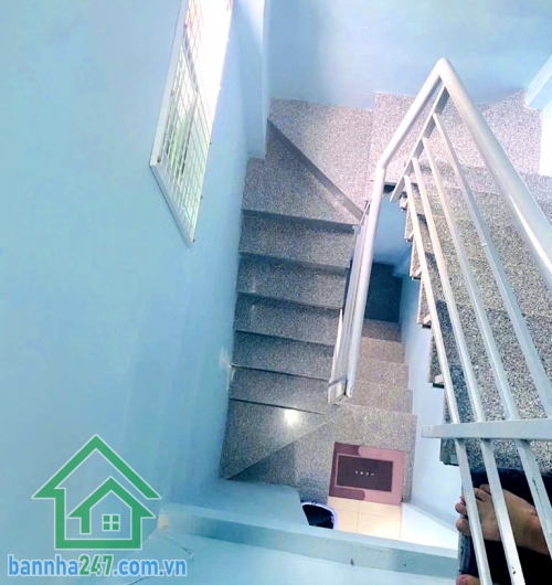CHỈ 3,55 TỶ - VỊ TRÍ ĐẮC ĐỊA - HXH THÔNG - GÓC 2 MẶT TIỀN CỰC THOÁNG - NGAY ÂU CƠ - NI SƯ HUỲNH LIÊN - TRUNG TÂM TÂN BÌNH Khu an ninh yên tĩnh, gần vòng xoay Bảy Hiền. 