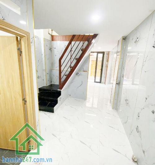 CHỈ 4,18 TỶ – SÁT MẶT TIỀN BÌNH THỚI – 3PN – TẶNG NỘI THẤT  Giá tốt khu Quận 11 – vị trí trung tâm – ở ngay! Diện tích: 3 × 8m – 24m² (công nhận 18.9m²)  Diện tích sàn: ~48.6m²