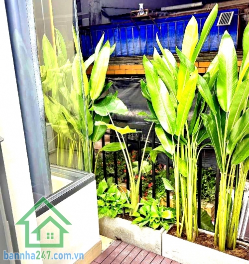  5,15 TỶ – HẺM XE TẢI 6M THÔNG – TÂN KỲ TÂN QUÝ – NHÀ MỚI Ở LIỀN – DT 40M² (4x10)m – 3PN – 2WC Nhà đẹp mới tinh – BTCT kiên cố * Diện tích: 4 x 10m * Kết cấu: 1 trệt + 1 lửng + 1 lầu* Công năng đầy đủ: 3PN – 2WC * Nội thất xịn, chỉ việc xách vali vào ở ng