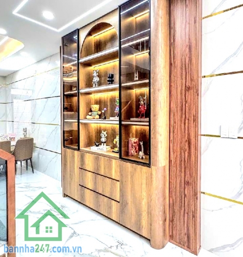 CHỈ 7,3 TỶ (TL) – HẺM 6M LÔ TƯ – NHÀ 5 TẦNG – 5PN – 6WC – GARAGE Ô TÔ – DT 48m² Nhà đẹp 5 tầng – full nội thất cao cấp * Diện tích: 4 x 12m (CN 48m²)
