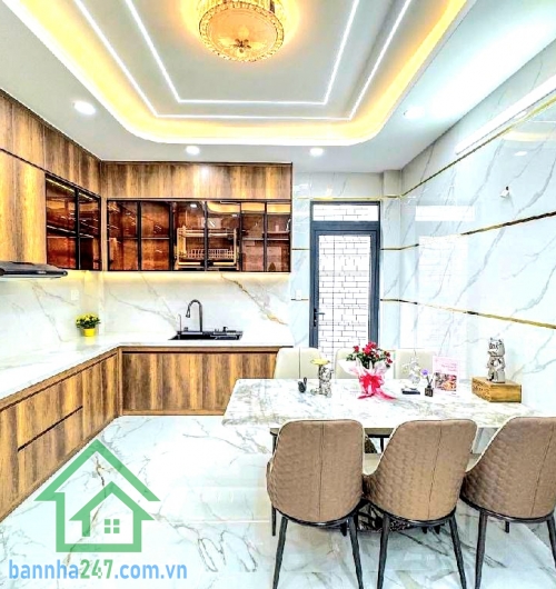 CHỈ 7,3 TỶ (TL) – HẺM 6M LÔ TƯ – NHÀ 5 TẦNG – 5PN – 6WC – GARAGE Ô TÔ – DT 48m² Nhà đẹp 5 tầng – full nội thất cao cấp * Diện tích: 4 x 12m (CN 48m²)