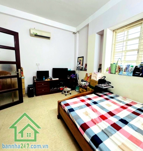CHỈ 5,2 TỶ – NHÀ TRẦN VĂN ƠN – TÂN PHÚ – Ở NGAY - 46m² – 3 TẦNG – 3PN – 3WC – NHÀ ĐẸP  Diện tích: 46m² - 1 trệt + 2 lầu (3 tầng) 3 PN – 3 WC (mỗi phòng 1 WC riêng)