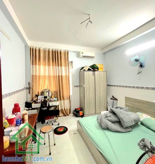 CHỈ 7 TỶ (TL) - SIÊU PHẨM 4 TẦNG – HXH THÔNG – NGAY AEON MALL TÂN PHÚ - DT: 71M² – NHÀ TO – GIÁ TỐT HIẾM KHU VỰC - 5PN - 4WC Vị trí đắc địa: * Ngay AEON Mall Tân Phú