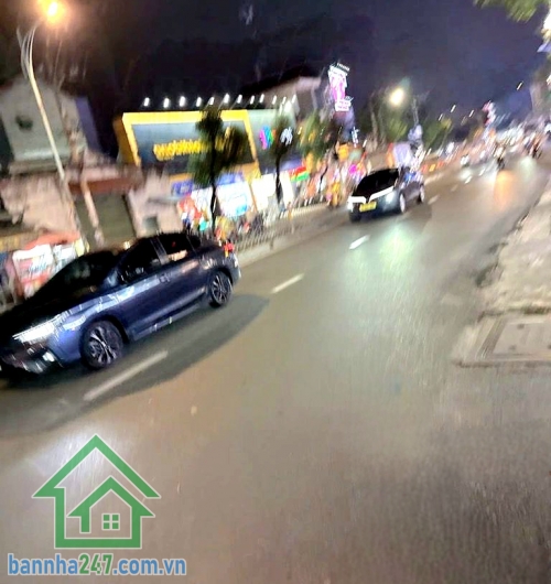 CHỈ 5,1 TỶ – NHÀ LÊ VĂN QUỚI – GẦN MẶT TIỀN – HẺM Ô TÔ 6M THÔNG – DT 55M² Lê Văn Quới, Gần Ngã Tư 4 Xã – khu dân cư sầm uất, tiện ích đầy đủ Diện tích: 55m² (4m x 14m)