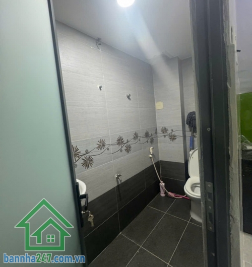 CHỈ NHỈNH 5 TỶ – NHÀ 2 TẦNG ĐẸP – GIÁP AEON TÂN PHÚ – VỊ TRÍ THOÁNG – 50.9M² – SỔ RIÊNG HOÀN CÔNG ĐỦ. 