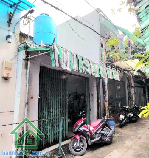 CHỈ 3,1 TỶ - NHÀ HẺM 4M – GẦN NGÃ TƯ MÃ LÒ & 18B – 4x8m (32m²) - 2PN * Diện tích: 4x8m (32m²) – 2 tầng, gồm 2PN, bố trí gọn gàng, ở liền. * Hướng Tây, hẻm trước nhà 4m.