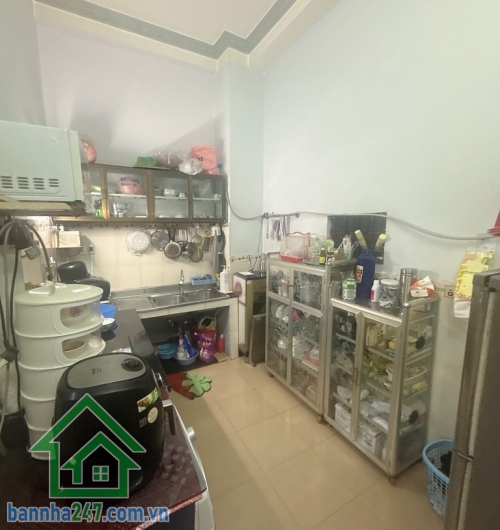 NHỈNH 4 TỶ - 50m ra mặt tiền Lê Văn Quới – hẻm xe hơi 5m thông tứ hướng. Gần chợ, trường học các cấp, bệnh viện, ủy ban – tiện ích bủa vây