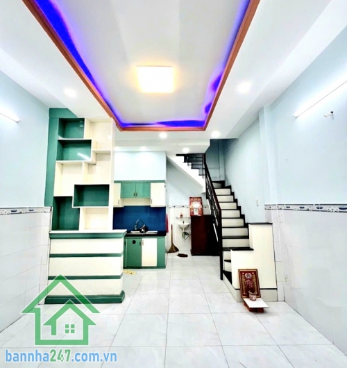 CHỈ 3,65 TỶ – NHÀ 2 TẦNG GÒ XOÀI, SÁT TÂN PHÚ – NHÀ MỚI ĐẸP – FULL PHÁP LÝ Diện tích: 4x7m (28m²), 2 Tầng BTCT (1 trệt 1 lầu)- 2 PN – 2 WC. Hẻm 5m thông, xe hơi ra vào thỉai mái.