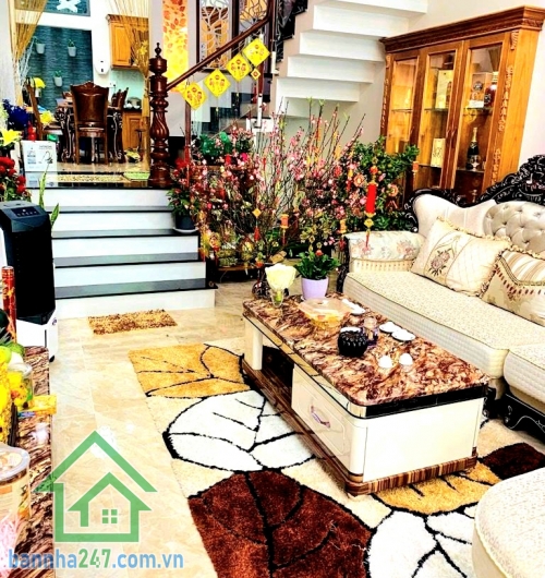 CHỈ 19,95 TỶ (TL) – MẶT TIỀN VIP BÀU CÁT – ĐƯỜNG 12M CÓ LỀ – NHÀ 4 TẦNG – Ô TÔ NGỦ NHÀ - 4 PN - 5 WC Vị trí đắc địa: mặt tiền Bàu Cát 1, khu VIP Tân Bình Đường 12m có lề, kinh doanh đa ngành, ô tô đậu thoải mái