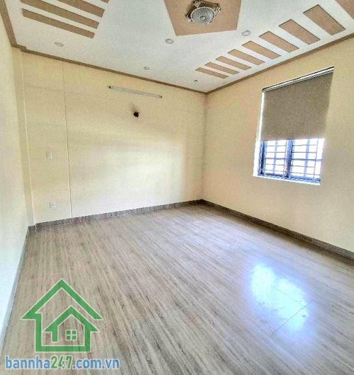 CHỈ 4,35 TỶ (TL) – NHÀ HẺM XE HƠI – ĐƯỜNG SỐ 9 – BÌNH HƯNG HÒA, BÌNH TÂN - DT: 53M² (5 x 10,6)m - 2 PN – 2 WC * Diện tích: 5 x 10,6m * Kết cấu: 1 trệt 1 lầu