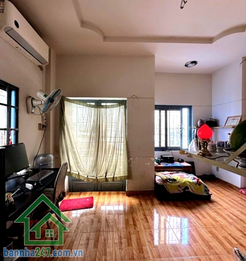 CHỈ 7,8 TỶ (TL) – LÔ GÓC – ĐƯỜNG 8M – TRUNG TÂM TÂN BÌNH - 42m² (4,3 x 10m) – nở hậu nhẹ Diện tích: 42m² (4,3 x 10m) – nở hậu nhẹ Kết cấu: 2 tầng kiên cố 2PN - 2WC