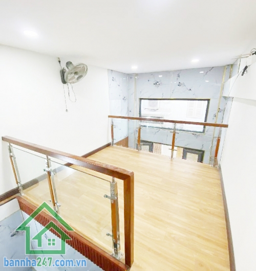 CHỈ 4,18 TỶ – SÁT MẶT TIỀN BÌNH THỚI – 3PN – TẶNG NỘI THẤT  Giá tốt khu Quận 11 – vị trí trung tâm – ở ngay! Diện tích: 3 × 8m – 24m² (công nhận 18.9m²)  Diện tích sàn: ~48.6m²