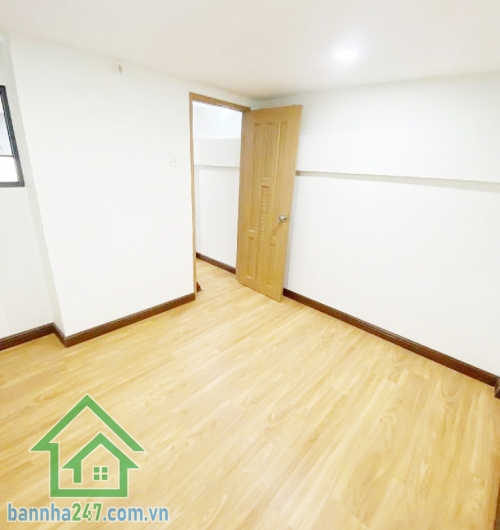 CHỈ 4,18 TỶ – SÁT MẶT TIỀN BÌNH THỚI – 3PN – TẶNG NỘI THẤT  Giá tốt khu Quận 11 – vị trí trung tâm – ở ngay! Diện tích: 3 × 8m – 24m² (công nhận 18.9m²)  Diện tích sàn: ~48.6m²