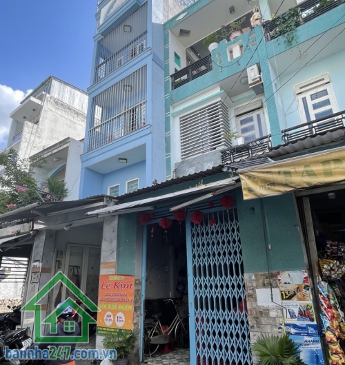 CHỈ 4,4 TỶ – NHÀ 3 TẦNG MỚI – NGAY NI SƯ HUỲNH LIÊN, GIÁP BÀU CÁT – XE HƠI ĐẬU CỬA – 32M2 – 3PN – 3WC * Nhà mới tinh, thiết kế hiện đại, gồm 1 trệt 2 lầu, 3PN - 3WC.