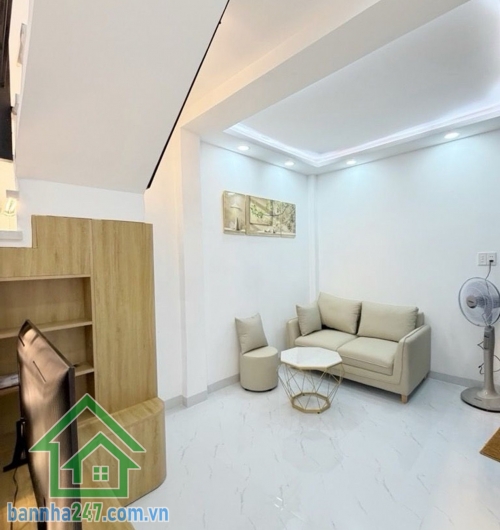 CHỈ 4,19 TỶ - SIÊU PHẨM NHỈNH 4 TỶ – HẺM NHỰA 8M THÔNG – GIÁP QUẬN 11, QUẬN 6 – NHÀ 2 TẦNG ĐẸP Ở NGAY – 2 PN - 2 WC