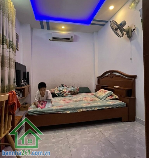CHỈ 6.3 TỶ - NHÀ 4 TẦNG - HẺM XE TẢI - BÌNH TRỊ ĐÔNG - 4PN, 4WC - SỔ HOÀN CÔNG ĐỦ.