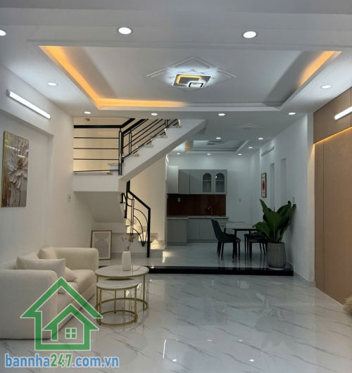 CHỈ 5,1 TỶ – NHÀ 2 TẦNG – HẺM XE HƠI 5M – Ô TÔ NGỦ TRONG NHÀ – BÌNH TÂN.