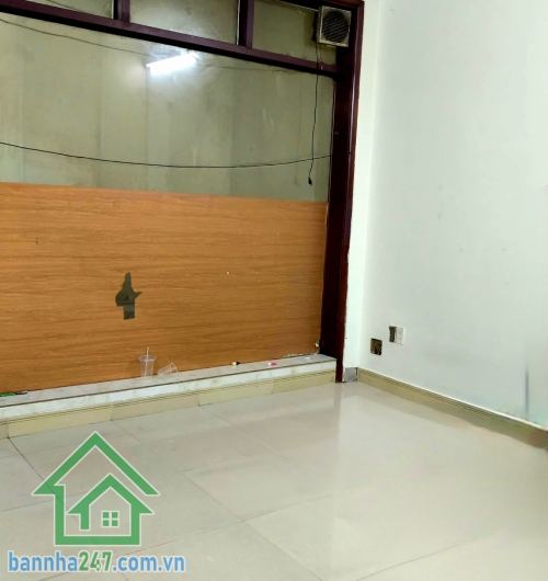 CHO THUÊ NHÀ NGUYÊN CĂN MTKD GÒ XOÀI – GẦN LÊ VĂN QUỚI – MÃ LÒ CỰC KỲ SẦM UẤT  Mặt bằng đẹp – lưu lượng khách đông – kinh doanh ngày đêm cực tốt! Diện tích: (4 x 11) - 2PN - 2WC. Mob 0933144037