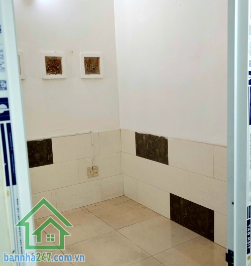 CHO THUÊ NHÀ NGUYÊN CĂN MTKD GÒ XOÀI – GẦN LÊ VĂN QUỚI – MÃ LÒ CỰC KỲ SẦM UẤT  Mặt bằng đẹp – lưu lượng khách đông – kinh doanh ngày đêm cực tốt! Diện tích: (4 x 11) - 2PN - 2WC. Mob 0933144037