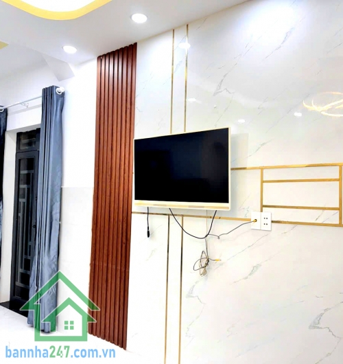 CHỈ 5,2 TỶ – GÓC 2 MẶT TIỀN KINH DOANH – XE TẢI THÔNG – Ở + BUÔN BÁN ĐỈNH - 3PN – 2WC Diện tích: 4 × 14.5m – vuông vức Kết cấu: 1 trệt 1 lầu – xây kiên cố - Mob 0933144037