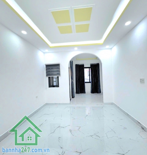CHỈ 5,2 TỶ – GÓC 2 MẶT TIỀN KINH DOANH – XE TẢI THÔNG – Ở + BUÔN BÁN ĐỈNH - 3PN – 2WC Diện tích: 4 × 14.5m – vuông vức Kết cấu: 1 trệt 1 lầu – xây kiên cố - Mob 0933144037