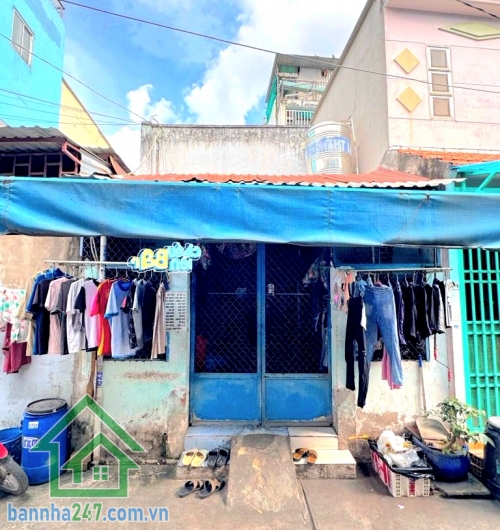CHỈ 3,9 TỶ – GIÁP TÊN LỬA – HẺM 5M – NGAY CHIẾN LƯỢC – SÁT MẶT TIỀN – NHÀ C4 TIỆN XÂY MỚI – 40m² – SỔ ĐẸP Nhà cấp 4, xác định bán đất – quá phù hợp xây mới