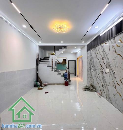 CHỈ NHỈNH 4 TỶ – NHÀ 2 TẦNG – HẺM NHỰA 5M – NGAY LÊ VĂN QUỚI – NGÃ TƯ BỐN XÃ