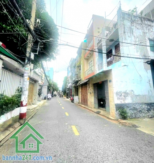 CHỈ 5,2 TỶ - KHUÔNG VIỆT – TRUNG TÂM TÂN PHÚ – NHÀ 2 TẦNG – 48M² (4x12)M – 3PN – 3WC – Ở NGAY HOẶC XÂY MỚI DT: 4x12m – 2 tầng BTCT, gồm 3 phòng ngủ, 3WC (có phòng ngủ dưới trệt)