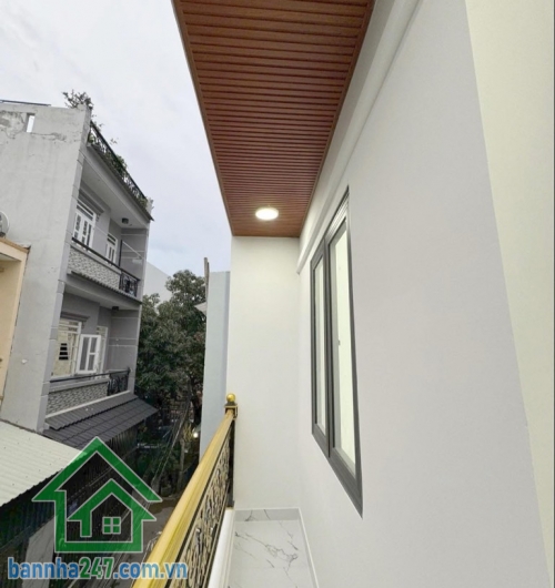 CHỈ NHỈNH 3 TỶ XÍU – NHÀ MỚI TINH 2 TẦNG – HẺM ĐẸP – NGAY LÊ VĂN QUỚI – 36M² – SỔ HOÀN CÔNG ĐỦ - 2PN – 2WC. NHÀ MỚI Ở NGAY.