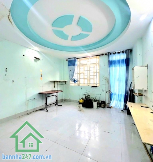 CHỈ 3,89 TỶ – NHÀ 4 TẦNG KIÊN CỐ – 32M² – GIÁP TÂN PHÚ – 3PN – 4WC – SỔ HOÀN CÔNG ĐẸP Ngay Kênh Nước Đen – Hoa Phượng Vỹ – Lê Thúc Hoạch – Bình Long, giáp Tân Phú