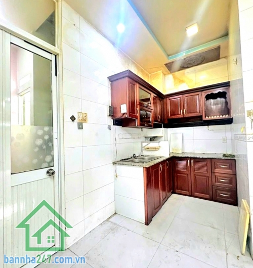 CHỈ 3,89 TỶ – NHÀ 4 TẦNG KIÊN CỐ – 32M² – GIÁP TÂN PHÚ – 3PN – 4WC – SỔ HOÀN CÔNG ĐẸP Ngay Kênh Nước Đen – Hoa Phượng Vỹ – Lê Thúc Hoạch – Bình Long, giáp Tân Phú
