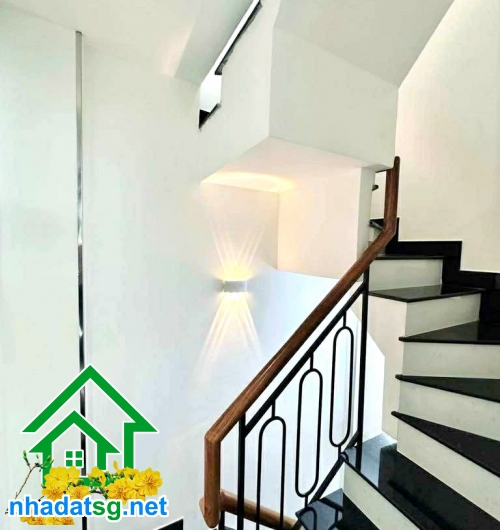 CHỈ 4 TỶ - SIÊU PHẨM MT MINI NHÀ ĐẸP PHÚ NHUẬN – 3 TẦNG FULL NỘI THẤT – XE HƠI TỚI NHÀ - 2PN Master – 3WC – PK & Bếp. Vị trí: Trung tâm Phú Nhuận, giáp Phan Đình Phùng – Nguyễn Văn Trỗi – Trường Sa, di chuyển siêu tiện Quận 1, 3, Tân Bình, Bình Thạnh.