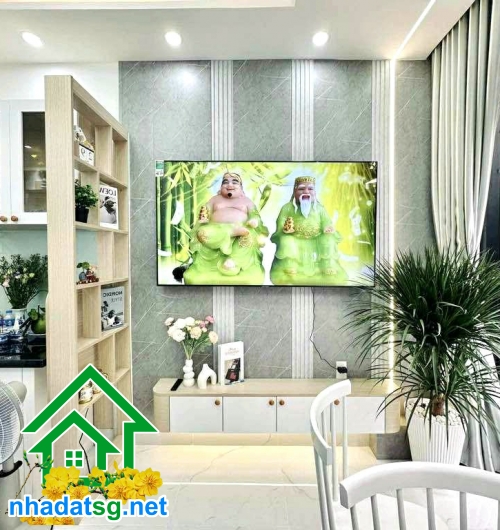 CHỈ 4 TỶ - SIÊU PHẨM MT MINI NHÀ ĐẸP PHÚ NHUẬN – 3 TẦNG FULL NỘI THẤT – XE HƠI TỚI NHÀ - 2PN Master – 3WC – PK & Bếp. Vị trí: Trung tâm Phú Nhuận, giáp Phan Đình Phùng – Nguyễn Văn Trỗi – Trường Sa, di chuyển siêu tiện Quận 1, 3, Tân Bình, Bình Thạnh.