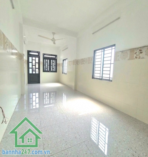 CHỈ 5,8 TỶ TL – NHÀ 4 TẦNG - NI SƯ HUỲNH LIÊN, TÂN BÌNH – HẺM XE HƠI 5M THÔNG – CÓ Ô CHỜ THANG MÁY - DT 38M² - 3PN - 3WC 