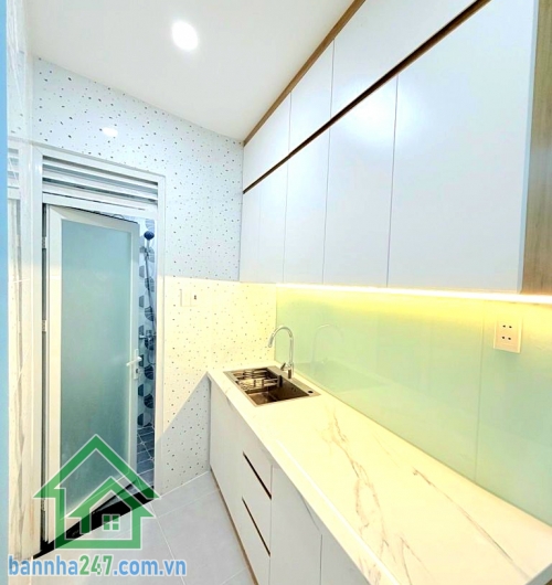 CHỈ 3,95 TỶ (TL) – TÂN BÌNH – HXH – NHÀ MỚI 3 TẦNG – Ở NGAY - 2PN – 2WC  Căn nhà nhỏ xinh – mới đẹp – cực hợp gia đình trẻ hoặc đầu tư cho thuê! Diện tích: 24m² Mob 0933144037