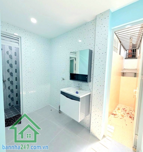 CHỈ 3,95 TỶ (TL) – TÂN BÌNH – HXH – NHÀ MỚI 3 TẦNG – Ở NGAY - 2PN – 2WC  Căn nhà nhỏ xinh – mới đẹp – cực hợp gia đình trẻ hoặc đầu tư cho thuê! Diện tích: 24m² Mob 0933144037