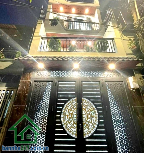 CHỈ 6,69 TỶ – SIÊU PHẨM ĐƯỜNG SỐ 21 – P8 GÒ VẤPHẺM XE HƠI 4M – 3 TẦNG – FULL NỘI THẤT – 3PN - 4WC Diện tích: 4 x 11m. Công nhận: 37m² – DT sử dụng: 44m² 3 tầng kiên cố- 3PN – 4WC- Phòng khách – phòng bếp- Phòng thờ riêngSân phơi thoáng mát