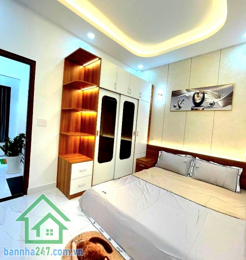 CHỈ 6,69 TỶ – SIÊU PHẨM ĐƯỜNG SỐ 21 – P8 GÒ VẤPHẺM XE HƠI 4M – 3 TẦNG – FULL NỘI THẤT – 3PN - 4WC Diện tích: 4 x 11m. Công nhận: 37m² – DT sử dụng: 44m² 3 tầng kiên cố- 3PN – 4WC- Phòng khách – phòng bếp- Phòng thờ riêngSân phơi thoáng mát