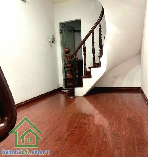 CHỈ 4,99 TỶ – HIẾM HẺM NHỰA XE HƠI – CMT8 – 4 TẦNG – KINH DOANH TỐT - 3 PN - 2 WC