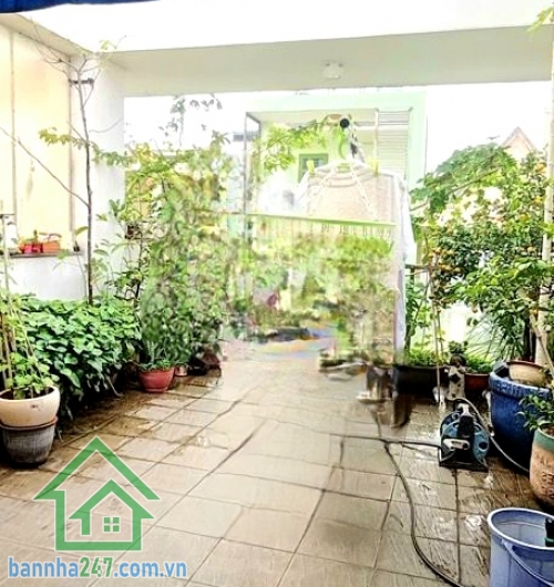 CHỈ 11,5 TỶ - BÁN NHÀ HẺM XE HƠI - NGUYỄN HỒNG ĐÀO – P.14, TÂN BÌNH - DT: 66M2 - (4 x 16.5)m - 4 TẦNG - 4 PN, 5 WC  Vị trí đẹp, sát mặt tiền, hẻm xe hơi vào tận cửa