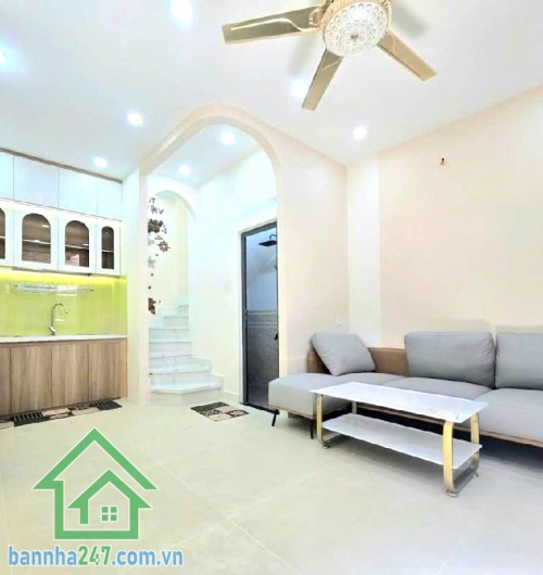 CHỈ 3,57 TỶ TL – NHÀ MỚI ĐẸP – HẺM THÔNG QUANG TRUNG – NGUYỄN VĂN KHỐI – SỔ VUÔNG A4 - 2PN – 2WC * Kết cấu: 2 Tầng * Công năng: 2PN – 2WC * DTSD ~ 50m² – thiết kế tối ưu. Sổ vuông vức đẹp như A4 Hẻm thông khu Đường Quang Trung – Đường Nguyễn Văn Khối, di 