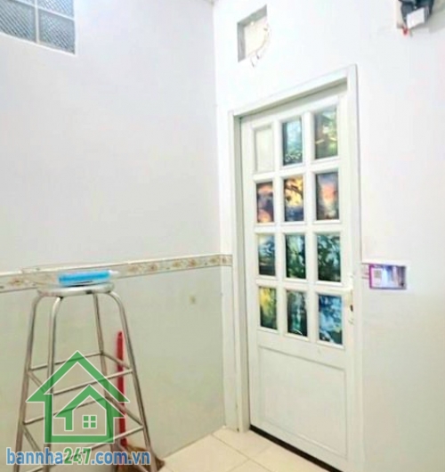 CHỈ 9,9 TỶ - CHDV NGAY NGUYỄN SÚY – TÂN PHÚ - (4.8 × 15.5)m – 5 TẦNG – 7 PHÒNG – DÒNG TIỀN 25TR/TH Căn nhà “máy in tiền” – sẵn hệ thống khai thác cho thuê, thu nhập ổn định mỗi tháng!. Diện tích: 4.8 × 15.5m – ngang lớn hiếm. Kết cấu: 5 tầng (trệt + lửng 