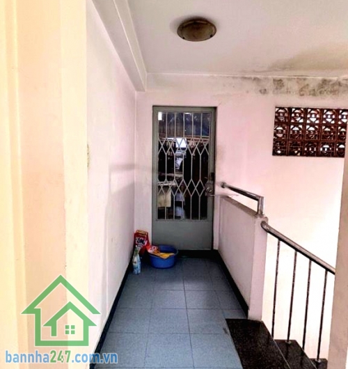 GIÁ 9,6 TỶ – MTKD NGUYỄN VĂN SĂNG – 4 TẦNG BTCT – KINH DOANH ĐỈNH - 4PN – 3WC  Vị trí đẹp – nhà chắc chắn – khai thác đa ngành nghề! Diện tích sử dụng: ~180m²