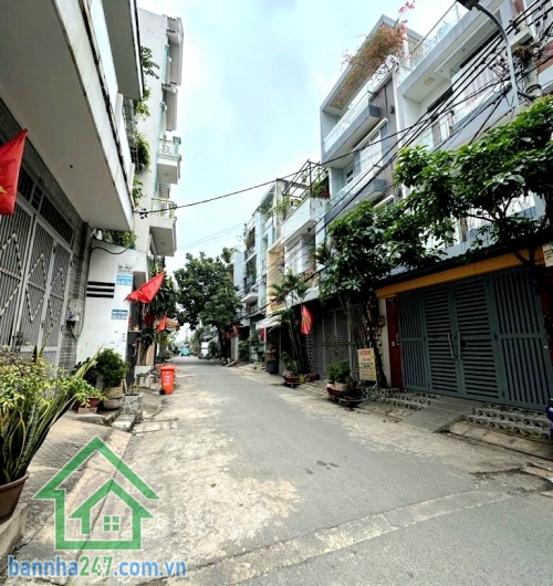 BÌNH TÂN – MÃ LÒ – KHU PHÂN LÔ – ĐƯỜNG NHỰA 8MCHỈ 6,45 TỶ – DT 67M² Diện tích: 67m² – ngang 4m vuông vức, không lỗi phong thủy Hiện trạng: 1 PN – 1 WC Phòng