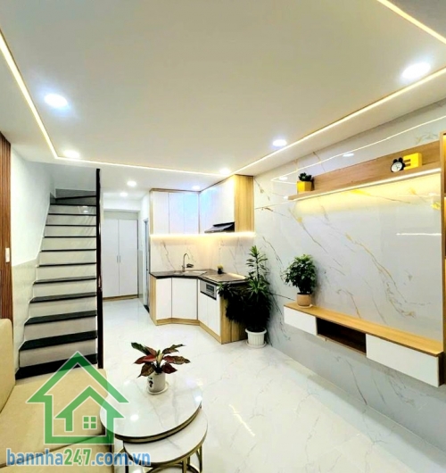 CHỈ 3,49 TỶ (BỚT LỘC) – HẺM 3M – VÀI BƯỚC RA HẺM XE TẢI – GẦN DREAM HOME - 2PN * DT thực tế: 24m² (3m x 8m) * DT công nhận: 17.9m² * Kết cấu: 1 trệt 1 lầu – 2PN