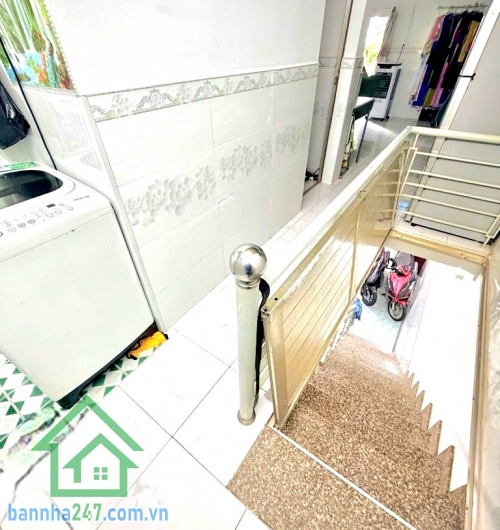 HẺM 4M THÔNG – KHU VIP PHÚ THỌ HÒA – SÁT MẶT TIỀN - 2PN – 2WC – CHỈ 4,46 TỶ Căn nhà nhỏ xinh nhưng “có võ” – vị trí trung tâm, giá mềm cực hiếm tại Tân Phú! - Mob 0933144037