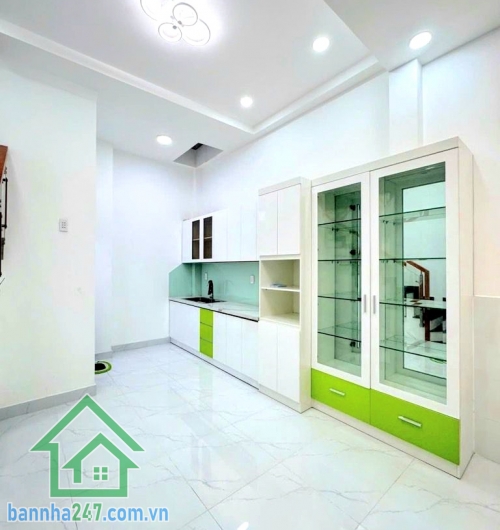 CHỈ 5,15 TỶ – MẶT TIỀN GÒ XOÀI – NHÀ MỚI Ở NGAY – KINH DOANH ĐỈNH • Diện tích: 4m x 12m – ~49m² • Kết cấu: 1 trệt – 1 lầu (đúc BTCT) • Công năng: 2 PN - 2 WC - Mob 0933144037