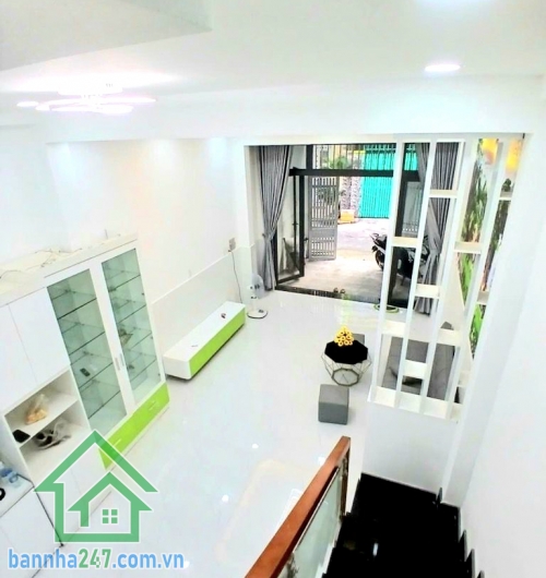 CHỈ 5,15 TỶ – MẶT TIỀN GÒ XOÀI – NHÀ MỚI Ở NGAY – KINH DOANH ĐỈNH • Diện tích: 4m x 12m – ~49m² • Kết cấu: 1 trệt – 1 lầu (đúc BTCT) • Công năng: 2 PN - 2 WC - Mob 0933144037