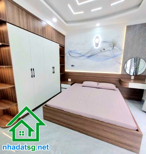 CHỈ 7,4 TỶ – HXH 6M – NHÀ MỚI 5 TẦNG – NGAY MÃ LÒ, LÊ VĂN QUỚI - 4 PN – 5 WC • Diện tích: 4m x 13m – 52m² • Kết cấu: Trệt + Lửng + 3 Lầu kiên cố • Công năng: 4 PN – 5 WC • Có phòng thờ + sân thượng trước sau • Nhà mới đẹp, thiết kế hiện đại, dọn vào ở nga