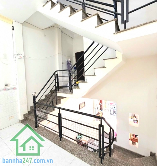 CHỈ 5,6 TỶ – HXH TẢI 6M – SÁT KÊNH THAM LƯƠNG – 50m² (4 × 12.5)m – 3 TẦNG - 4PN – 3WC Vị trí hiếm – sát mặt tiền – tiềm năng tăng giá mạnh!